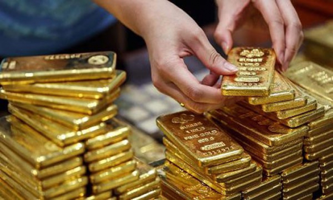 Giá vàng SJC tăng cao, lo ngại rủi ro gia tăng
